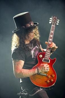 slash-3.jpg