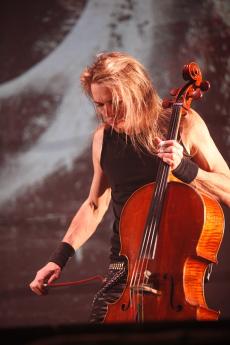 apocalyptica-12.jpg