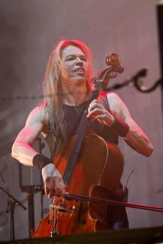 apocalyptica-9.jpg