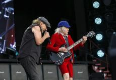 acdc-11.jpg