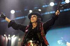 alice-cooper-beat-28.jpg