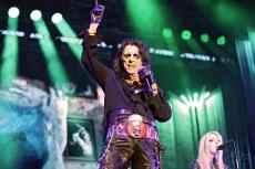 alice-cooper-beat-29.jpg