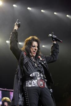 02-alice-cooper-17.jpg