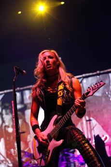 02-alice-cooper-21.jpg