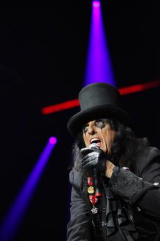 02-alice-cooper-5.jpg