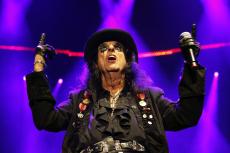02-alice-cooper-6.jpg