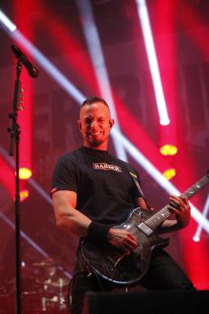 03-alter-bridge-3.jpg