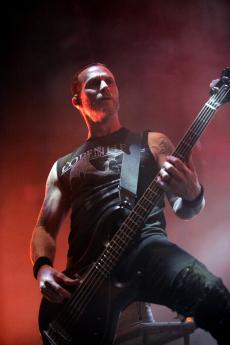 03-alter-bridge-7.jpg