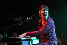 beth-hart-19.jpg