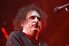 01-the-cure-13.jpg