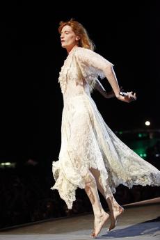 02-florence-and-the-machine-10.jpg