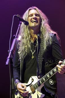 1-whitesnake-24.jpg