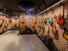 gibson-garage-london-5.jpg