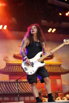 03-iron-maiden-34.jpg