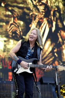 iron-maiden-27.jpg