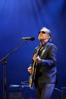 bonamassa-1.jpg