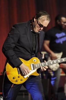 bonamassa-10.jpg