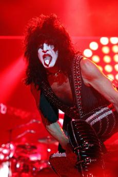 kiss-praha-2023-33.jpg