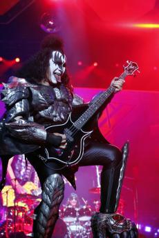 kiss-praha-2023-7.jpg