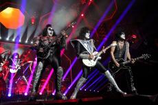 kiss-praha-2022-33.jpg