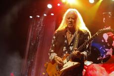 lynyrd-skynyrd-prague-25-18.jpg