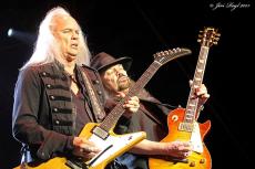 lynyrd-skynyrd-17.jpg