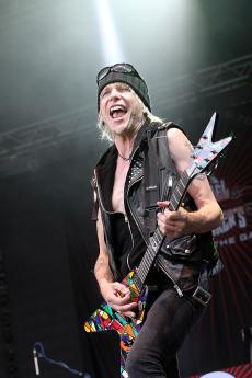 michael-schenker.jpg