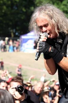 grave-digger-patek-jirka.jpg
