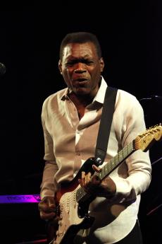 robert-cray-beat-2023-15.jpg