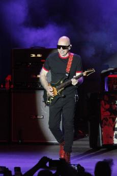 satchvaiband-beat-13.jpg