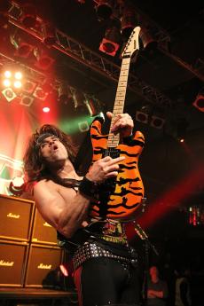 steel-panther-4412.jpg