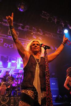 steel-panther-4591.jpg