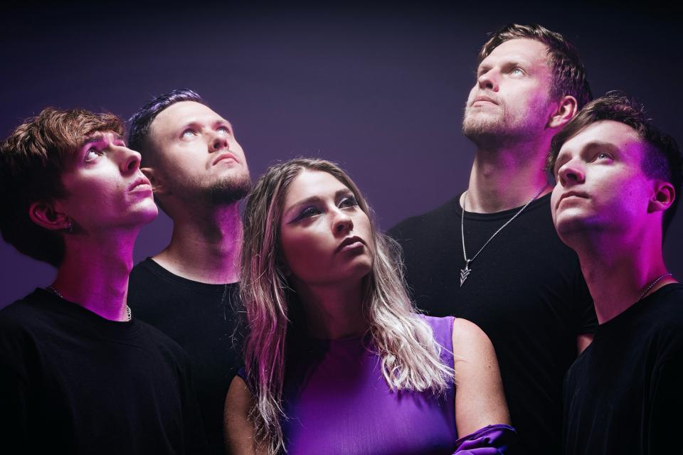 Jamaron míří do Fora Karlín s novou deskou a vyhlíží Slavíka. 