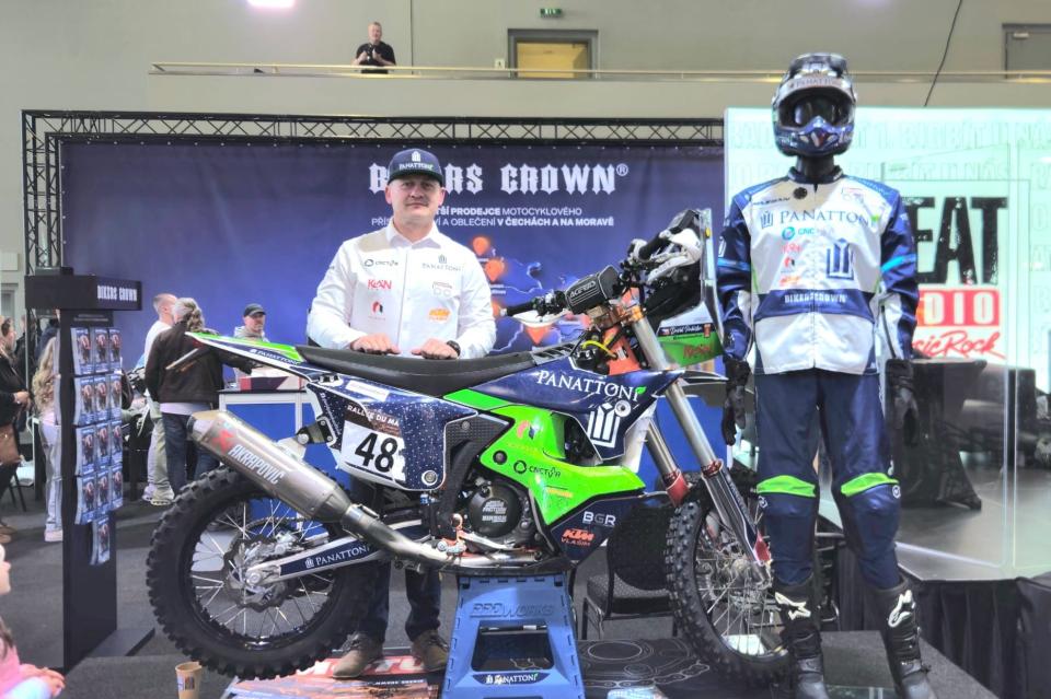 Motorkářská soutěž na Beatu